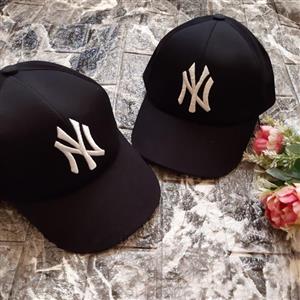 کلاه کپ ny گلدوزی سفید  مناسب اقایان و بانوان