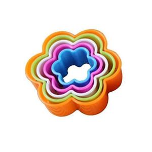 کاتر شیرینی مدل گل شش پر  مجموعه ی 5 عددی کد 1022