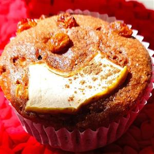 مینی کاپ کیک رژیمی سیب و دارچین بدون شکر و روغن و آرد سفید
