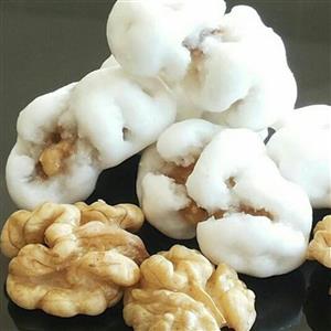 نقل بیدمشک گردویی مخصوص سادات ارومیه با بسته بندی یک کیلو