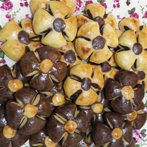 کلوچه  مدل گل(یک کیلوگرمی)