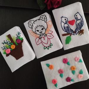 جا دستمال کاغذی گلدوزی شده با دست برای استفاده تو جیب وکیف برای شماخانوم های خوش سلیقه