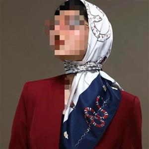 روسری مینی نخ نگینی سفید حاشیه سرمه‌ای