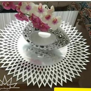 رومیزی چرم آئینه ای براق... سایز 35در35..