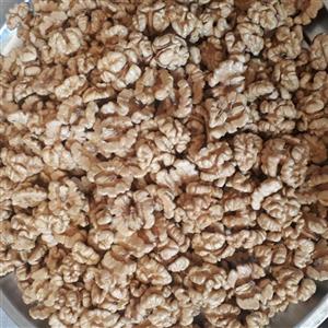 مغز گردوی اعلا ودرجه یک تویسرکان سرابی کاملا ارگانیک وتازه طعم واقعی گردو را احساس کنید.