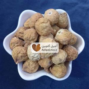 انجیر خشک رنگ روشن و سایز  متوسط محصول باغات انجیر استهبان بسیار شیرین و کاملا نرم و گوشتی