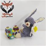 خرگوش کوچولو با گل بابونه وتخم مرغ رنگی ( عروسک دست‌ساز) مهره بافی مروارید بافی