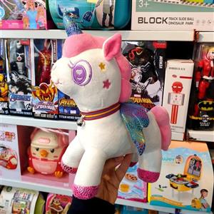 عروسک اسب تک شاخ زنگوله و بالدار 