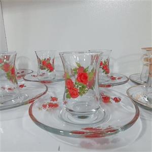 فنجان نعلبکی کمر باریک گل سرخی