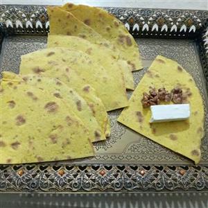 نان محلی گرد
