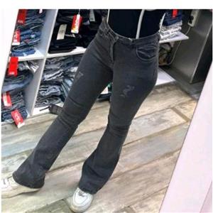 شلوار جین رنگ زغالی بوت کات دمپا تضمین درشست سایز 38تا48