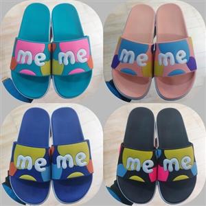 دمپایی بچگانه ژله ای.قابل شستشووضدلغزش .نرم.سایز(32الی35)کد5678