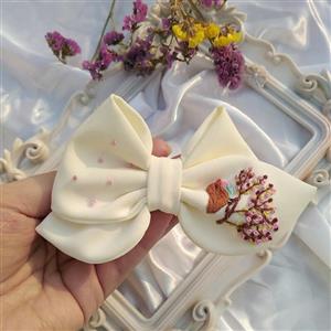کش مو دخترانه. گلدوزی شده با دست