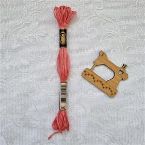 نخ گلدوزی پنگوئن  کتان رنگ صورتی مرجانی کد 3712