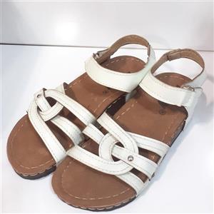 صندل دخترانه سایز 33_ کیف و کفش آرایه بانو