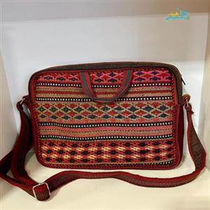 کیف دوشی کوچک تمام گلیمی دستباف درجه 1 سیرجان کد honar393