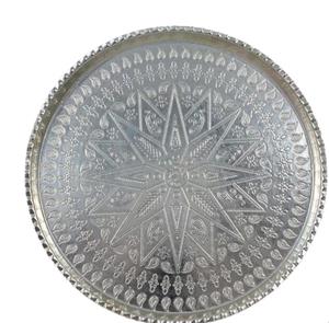 سینی دایره مسی پایه دار  طرحدار گوشواره ای.سایز 4 قطر 34 سانت(یک عددی)