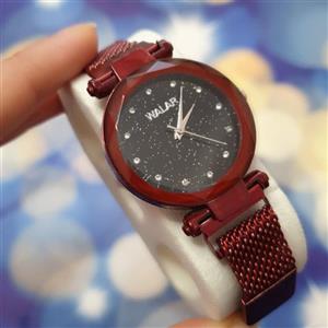 ساعت مچی زنانه و دخترانه گوچی بند حصیری رنگ قرمز GUCCI