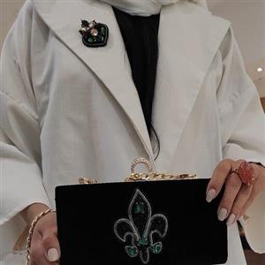 سنجاق سینه جواهر دوزی شده طرح قلب با متریال جمهوری چک