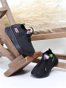 بچه گانه اسکیچرز