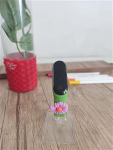 ساعت دیجیتالی لمسی  طرح گل بابونه سفید