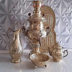 سماور ذغالی برنجی 4 لیتری با سرویس 8 تکه کد honar722
