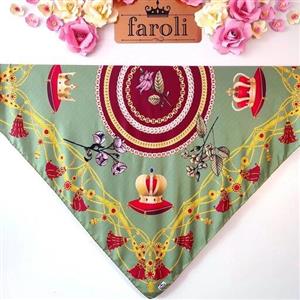 روسری ابریشم توییل طرح  تاج سبز سدری