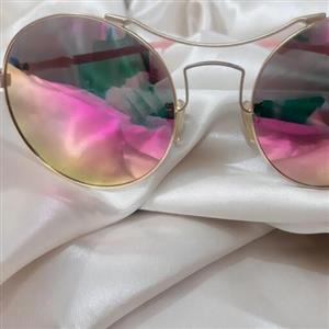 عینک آفتابی زنانه مدل شیشه جیوه ای طرح دار لنز یووی