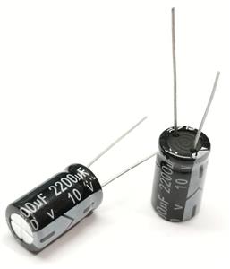 خازن 10 ولتی 2200 میکروفاراد 17*10 (بسته 10 عددی)