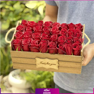 باکس گل رز 32 شاخه