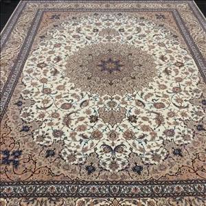 فرش دستباف اصفهان 6 در 4 کرک و ابریشم 40 تا صدتایی امضا دار