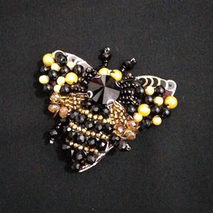 گلسینه جواهر دوزی طرح زنبور
