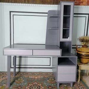 میز تحریر دوتیکه کتابخونه دار با رنگ خاص و البته با قابلیت تغییردررنگ وابعاد