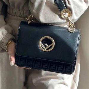 کیف  های کپی فندی  زیبا و مجلسی در رنگ مشکی