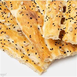 نان بربری سیاه دانه و تخمه