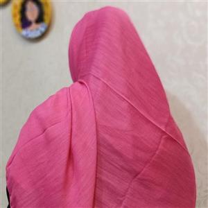 روسری نخی منگوله دار، عالی و باکیفیت، سبک و دوردوز، قواره بزرگ، رنگ صورتی