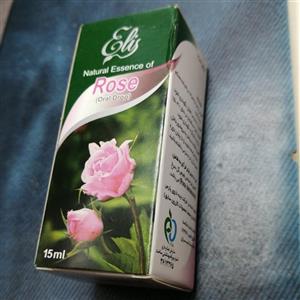 اسانس طبیعی گل سرخ
