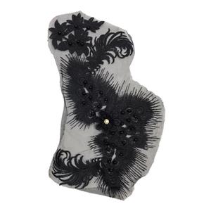 تکه دوزی مدل گل نگین دار مشکی