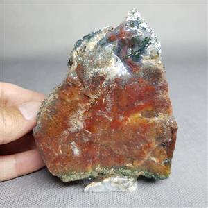 گوهر سنگ جاسپر عنابی روی پایه سنگی کد 44