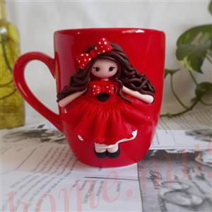 ماگ دختر قرمز پوش