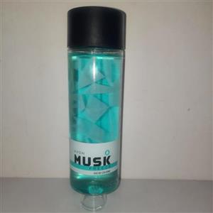 ادکلن و کلونیای محبوبAVON MUSK یک عطر فوگر اروماتیک مردانه 