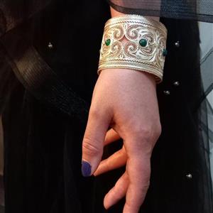 النگو تک پوش نقره دست ساز مدل فایدیم با عیار 999 به سبک ملیله
