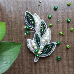 گلسینه جواهردوزی طرح برگ فانتزی برای خوش سلیقه ها