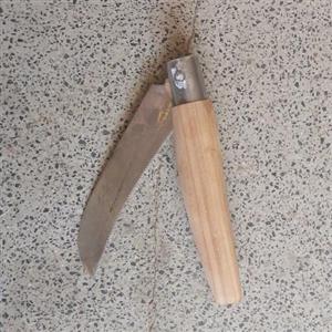 چاقو اره ای برگ بری