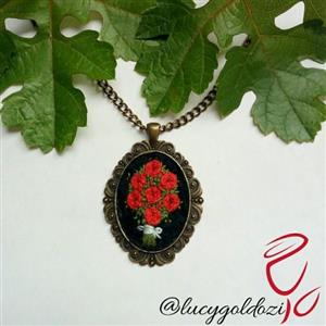 گردن بند گلدوزی کد039