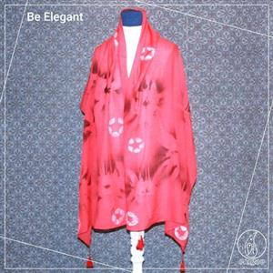 شال نخی قرمز منگوله دار طرح مشکی