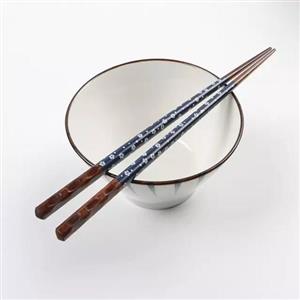 یک جفت چاپستیک چوبی ژاپنی(چوب غذاخوری) طرح شکوفه 