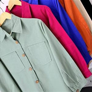 شومیز دکمه چوبی