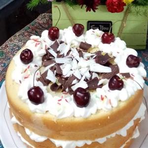 کیک خونگی مریم بانوکیک تابستانیبا میوه های مخصوص تابستان 😍😍