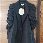 کت مجلسی زنانه بسیار خوش دوخت و خوش دوخت با تن پوش بسیار عالی مناسب سایز 36 و 38